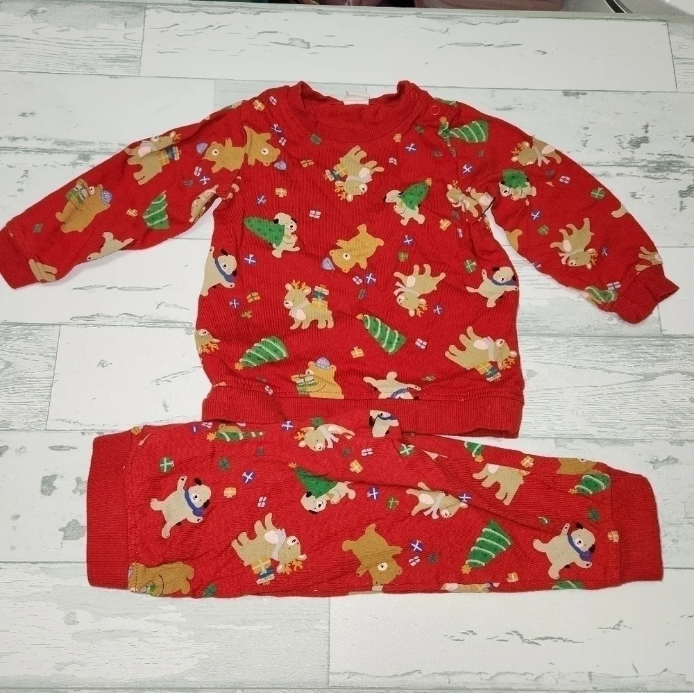 H&M , Little Me , Carter's Christmas Bundle Size 18 Months EUC 6 pc Boys